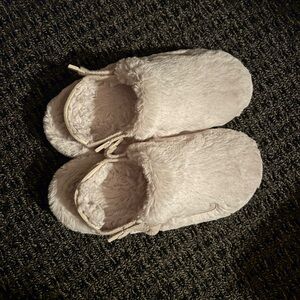 Nike Woman’s Calm SE Mules